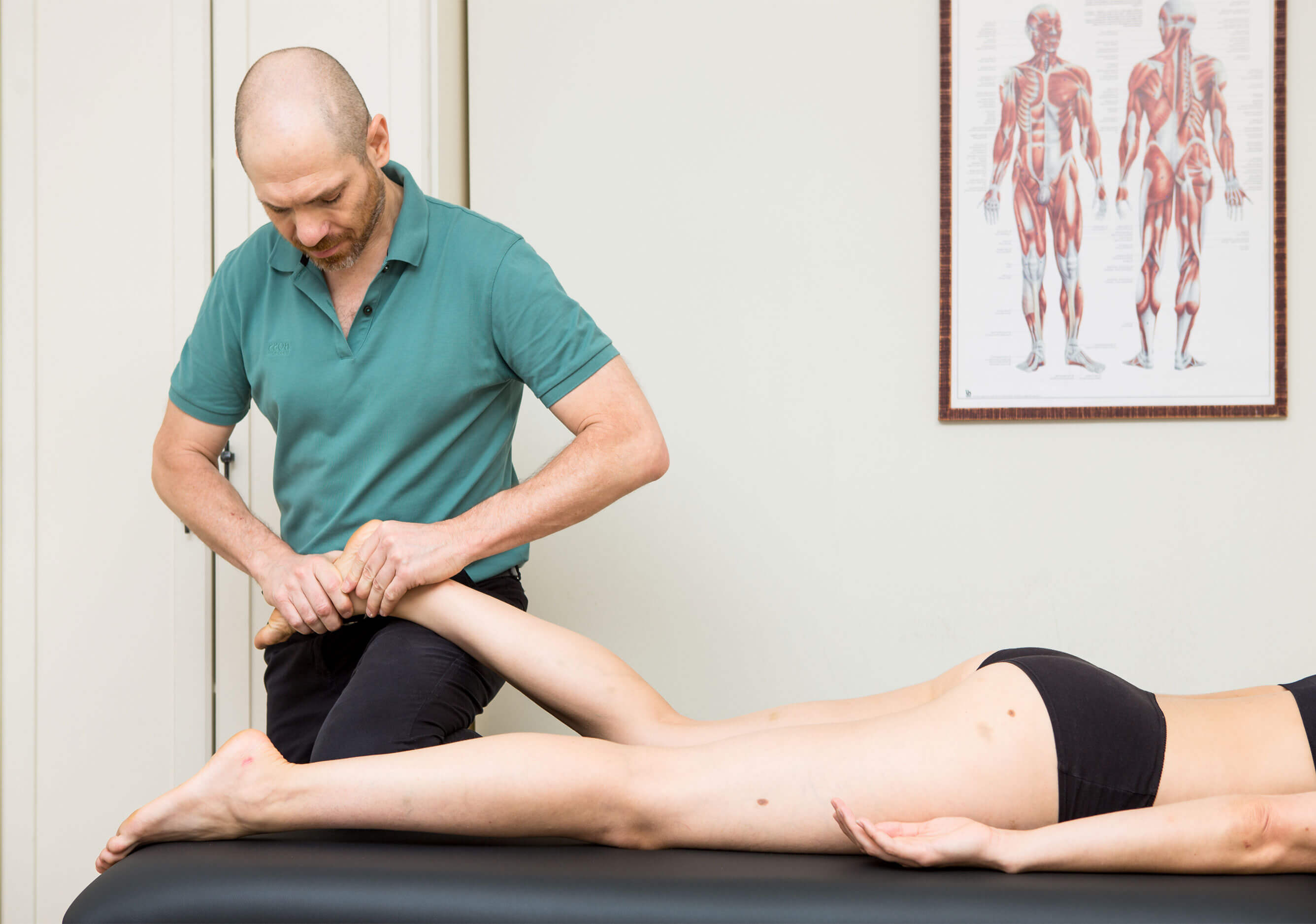 טיפול בכאבי רגליים 1 טיפול בכאבי רגליים